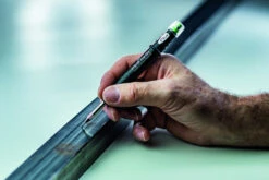 Pica 7070 Fine Dry Markeerpotlood -Werkplaats Gereedschap Serie 7070 fine dry use 3 print.jpg 1200x600 0973debc88