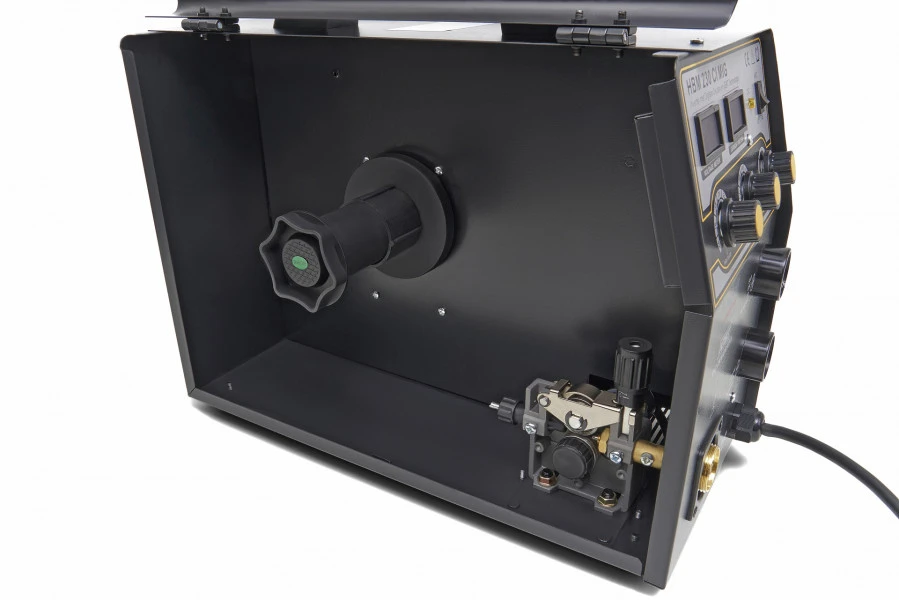 HBM 230 CI MIG Inverter Met Digitaal Display En IGBT Technologie 7 HBM 230 CI MIG Inverter Met Digitaal Display En IGBT Technologie - Afbeelding 7